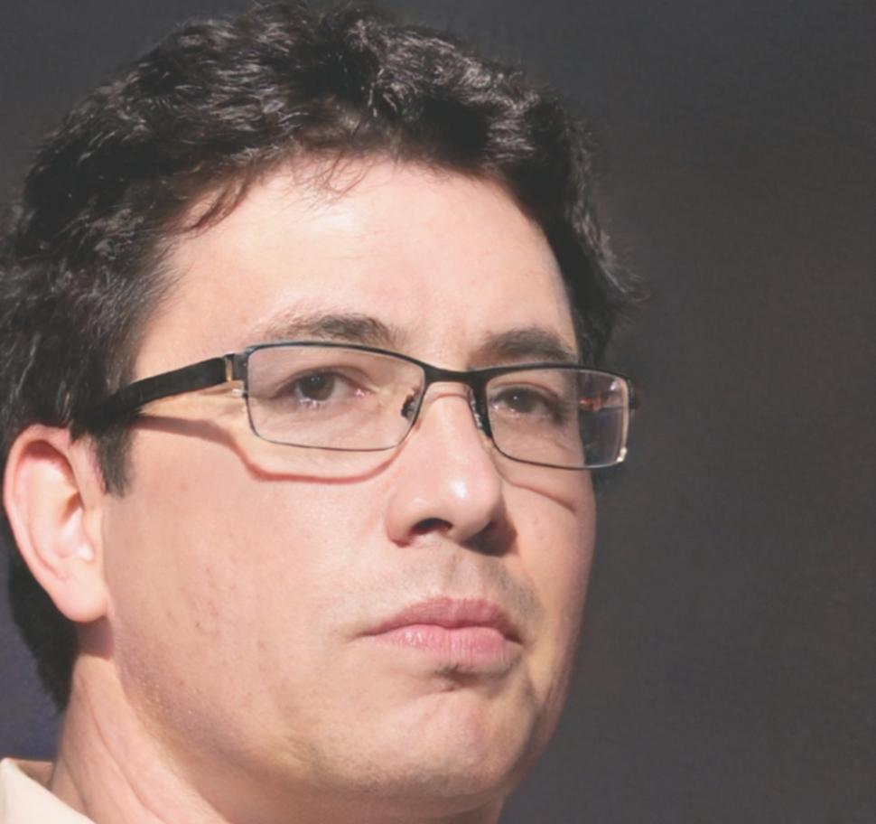 Retrato profesional del instructor Diego Ferrante